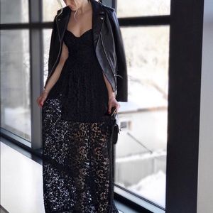 Black Halo - Joliette illusion lace gown - SZ 2